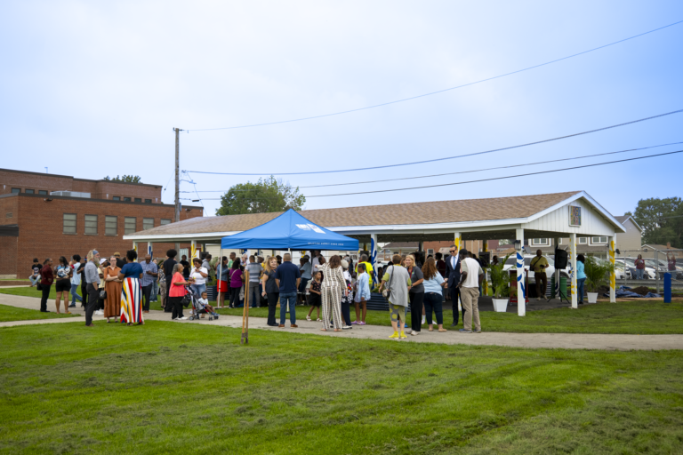 Una multitud se congrega en Argo Park con motivo del evento «Creative Placemaking», celebrado en agosto de 2026.